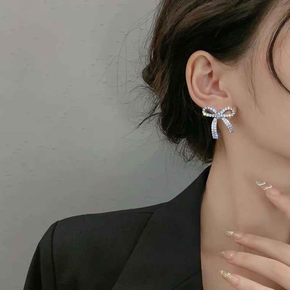 Earring - Picture 3 of 4